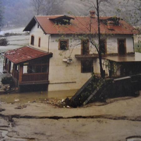 Trattoria Vecchio Mulino Panzió Niella Tanaro Kültér fotó